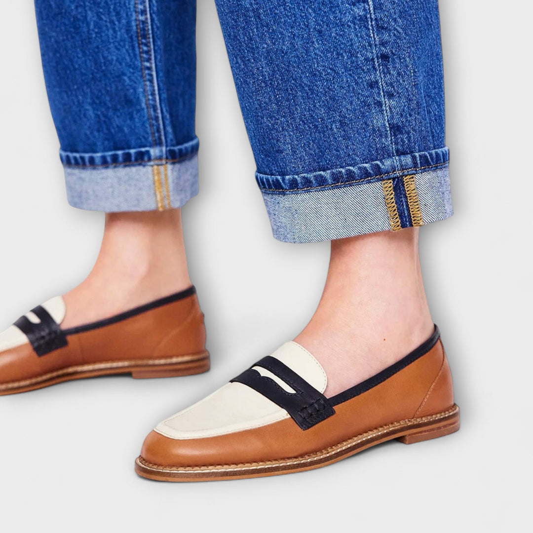 Océane – Mocassin Marron à Bout Rond et Design de Blocs de Couleur