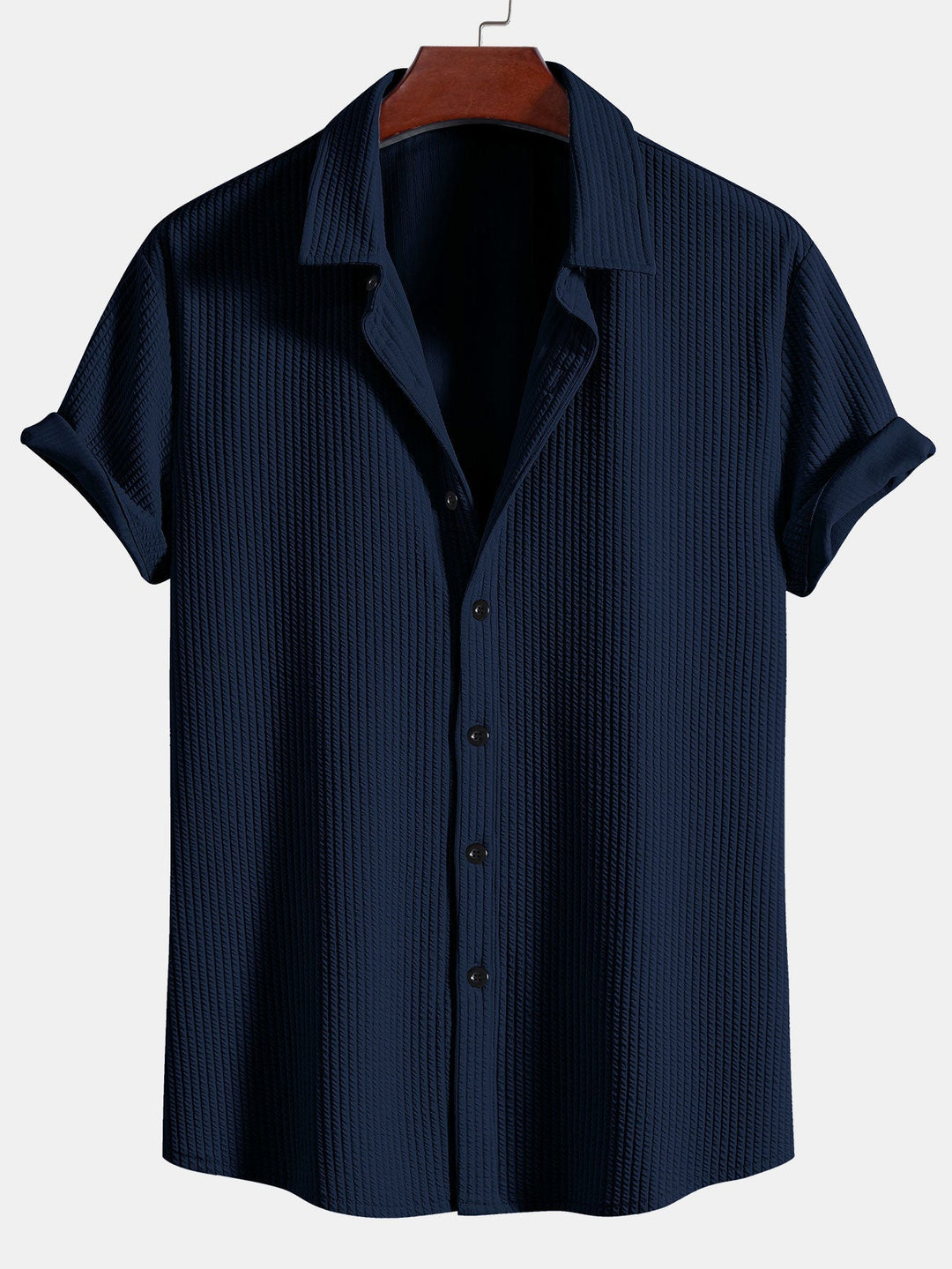 Chemise et short à bouton nerveux
