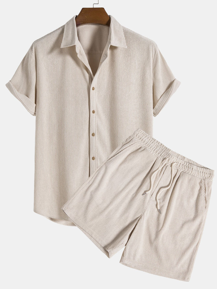 Chemise à manches courtes en velours côtelé avec boutons et shorts