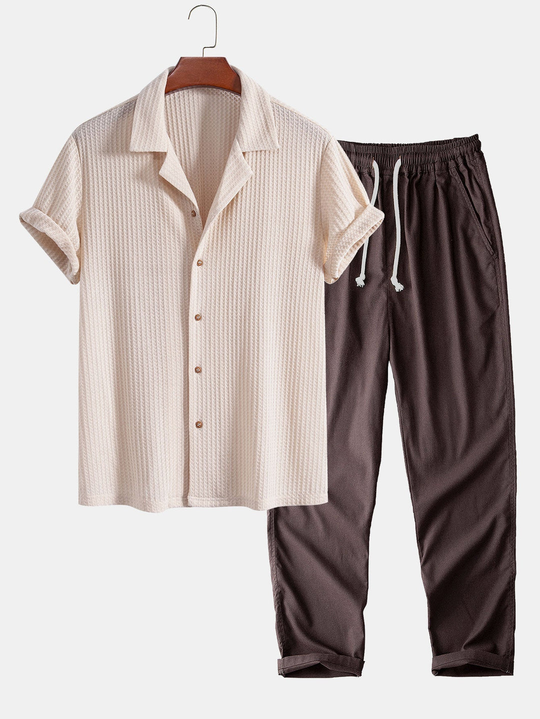 Chemise cubaine à manches courtes et pantalon en lin à jambe droite