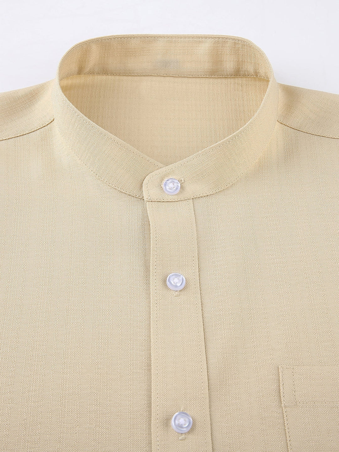 Chemise texturée à col montant et manches longues