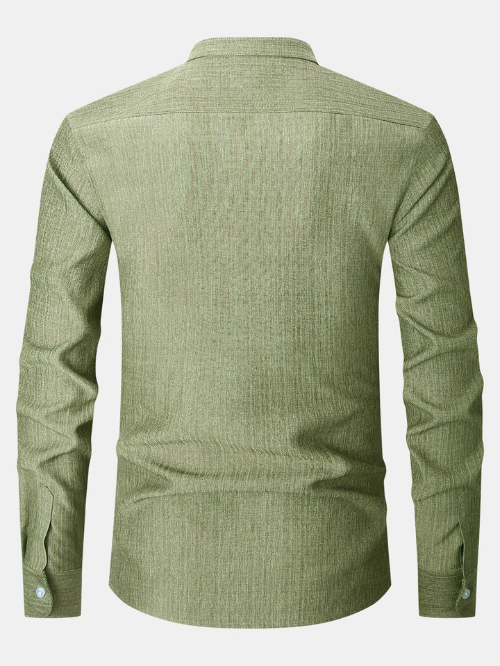 Chemise texturée à col montant et manches longues