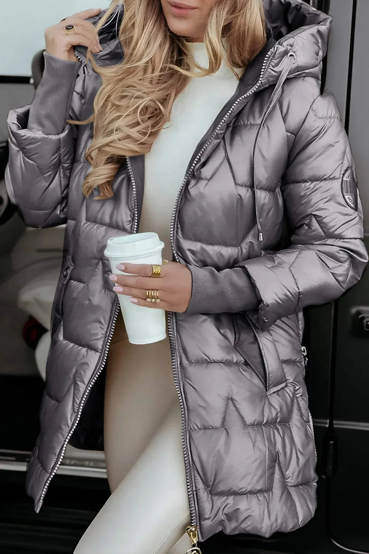 ASTRID – Veste d’hiver élégante avec capuche et doublure