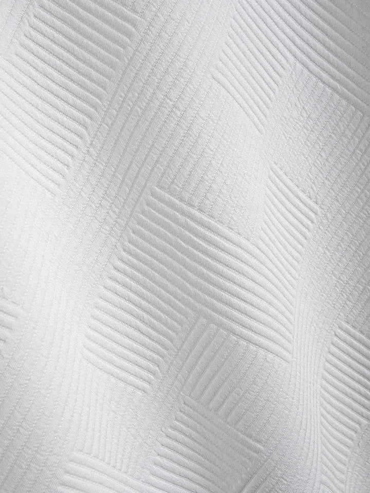 T-shirt à manches courtes en jacquard rayé avec ourlet en arc